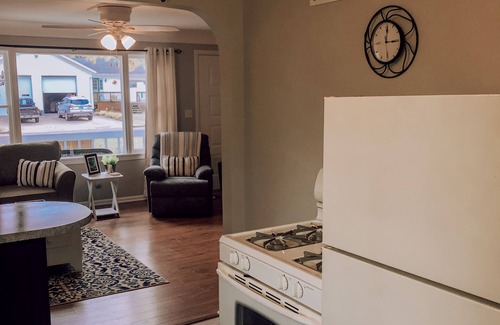 Caseville House | LOCATED IN TOWN CLOSE TO EVERYTHING