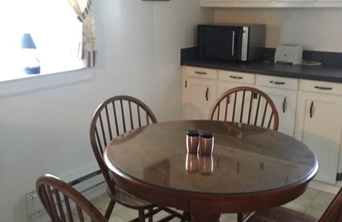 Lynchburg House | Located less than 10 minutes from Liberty University