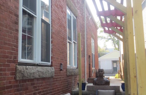 Warren Apartment | Located On Warren's Historic Waterfront Adjacent