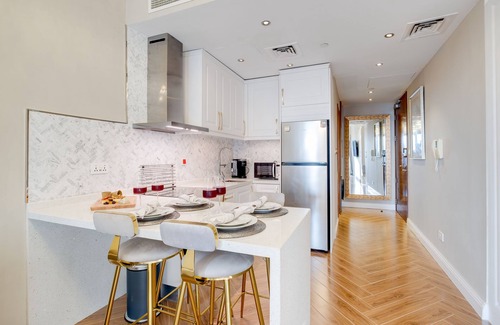 Jumeirah Lake Towers Apartment | Located right in the heart of Dubai is this glamorous studio apt, stunning views