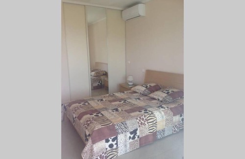 Les Adrets-de-l'Esterel Apartment | Location 2 pièces , avec piscine à partager