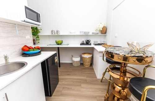 Bondi Apartment | Location & Budget - Great Affordable Studio Bondi