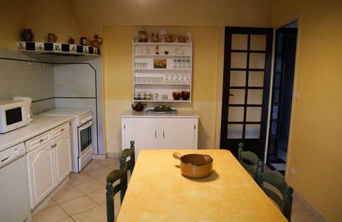 Prades Apartment | Location du Canigou, Gîte 6 people. Hiking, Heritage, Festivals, Cures.