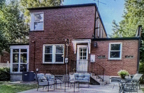 University City House | LOCATION, LOCATION, LOCATION! University City "home-away-from-home."