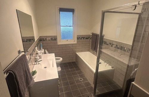 West Tamworth House | Location! Location! 3 Bedroom House West Tamworth