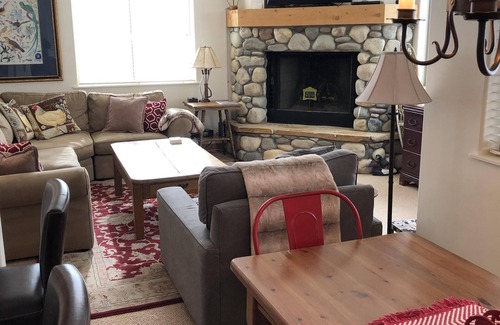 Ketchum Condo | LOCATION! LOCATION! LOCATION! Modern comfort blocks from downtown Ketchum!