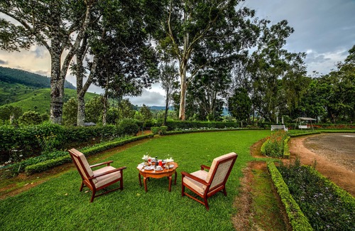 Devikolam Cabin | Lockhart Bungalow Munnar CGH Earth