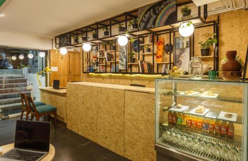 Shanthala Nagar Hostel | Locul Central - Church Street