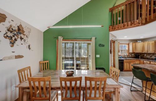 Locust Lake Village House | Locust Lake Livin Hot Tubfire Pitskiingpets