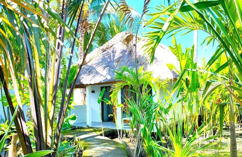 Selong Belanak House | LODGE INDIVIDUAL VIP WITH TERRACE WITH GARDEN VIEW