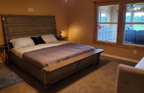 Weston Cabin | Lodge No 1 Scenic Lake View with Kayak & Fishing