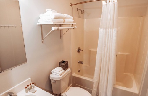 Spring City Hotel | Lodge One Bedroom Apartment A