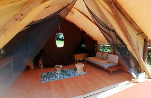 Serignac Other | Lodge Robinson Aux nuits insolides d'Agoumbat