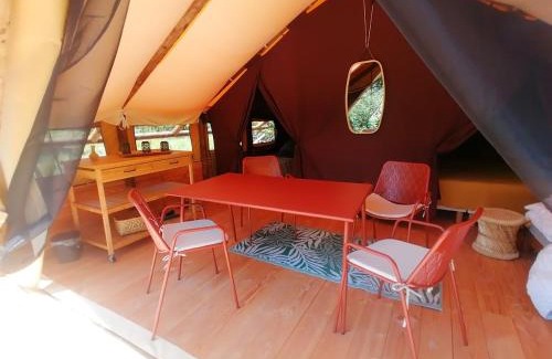 Serignac Other | Lodge Robinson Aux nuits insolides d'Agoumbat