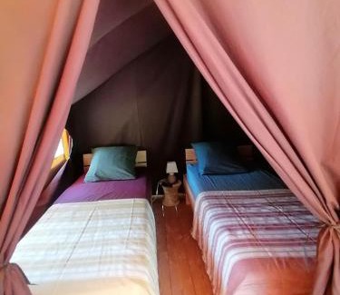 Serignac Other | Lodge Robinson Aux nuits insolides d'Agoumbat