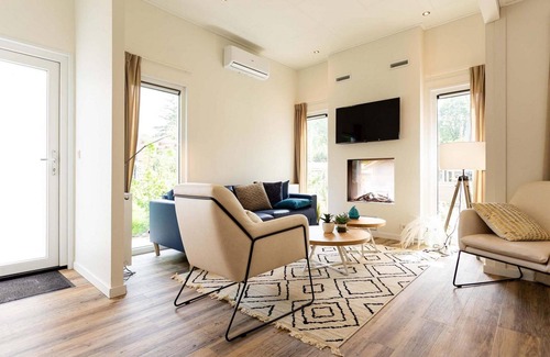 Lunteren Ski Chalet | ✓ Lodge Royal at Landgoed de Scheleberg ✓ Vacation house for 6 people ✓ Located in Lunteren (Gelderland) ✓ Vacation park in the Veluwe ✓ Book directly with the park