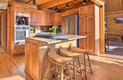 Merrimac House | Lodge w/Indoor Pool, Along Devil's Lake Park