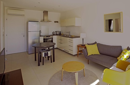 La Nartelle Cottage | LODGES PANORAMIC SEA VIEW AT 400 M FROM THE BEACH HEATED HEATED SWIMMING POOL