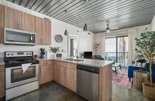 Midtown Apartment | Lodgeur | Fabulous & modern 1BR loft | Midtown