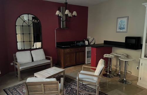 Republique House | Lodging for the 24h of Le Mans week in the historic city center.