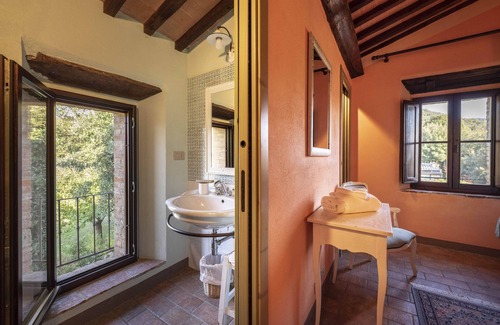 Simignano Apartment | Lodging in Casole Elsa,Siena,pool,Wi-Fi,terrace,barbecue,family friendly,sleep 6