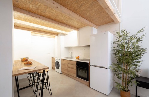 Raval Roig Apartment | LODGING SANTA ANA 4 - SEASONAL RENTALS