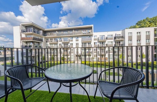 Baluty Apartment | Łódź Spacious Apartments with Parking and Balcony by Rentujemy