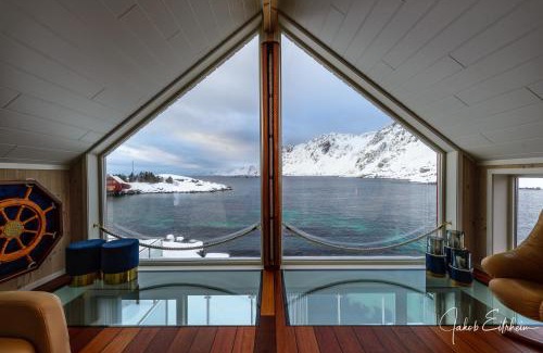 Ballstad Cabin | Lofotveggen Panorama