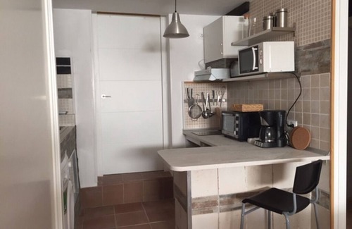 El Casar Apartment | Loft, 62 m2 with swimming pool and private garden - ideal for families - 4 people - 2 beds