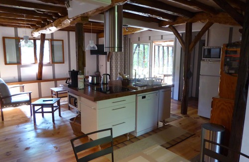 Teyssode House | Loft cottage: covered terrace, swimming pool, outdoor area, park, garage
