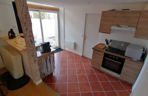 Saint-Hilarion House | Loft de 60m² en RDC de Moulin Du18eme Avec Parc . Entrée Indépendante