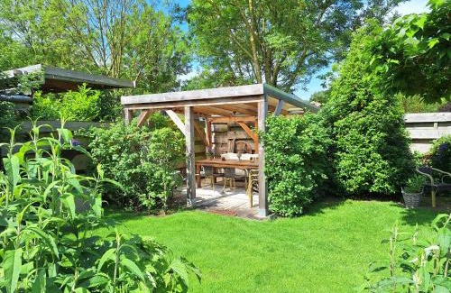 Gees Apartment | Loft De Hooizolder met Sauna bij te boeken
