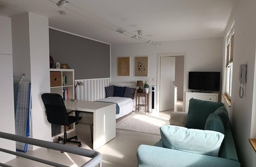Wolfenbuettel Apartment | "Loft" in Wolfenbüttel - apartment/flat, bathroom, WC, terrace