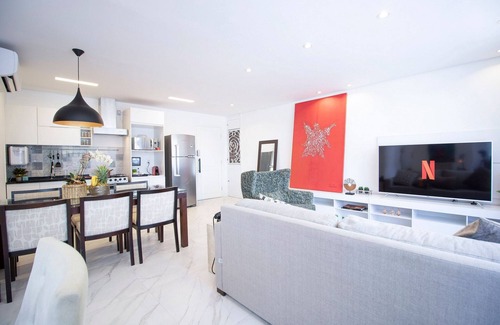 Alto de Pinheiros Apartment | Loft moderno com AC na Praça Pôr do Sol
