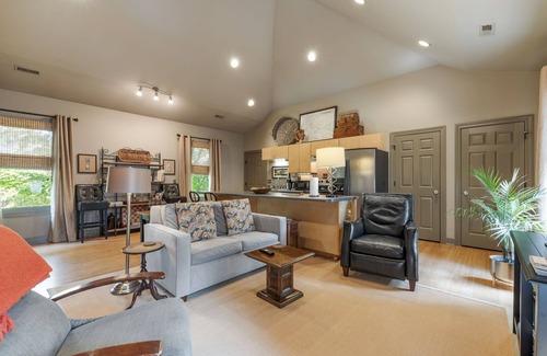 Franklin Apartment | Loft on West Main 5 blocks from Downtown Franklin