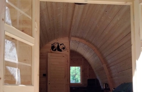 Abrest Cabin | Log Cabin-Deluxe-Ensuite with Shower-Woodland view