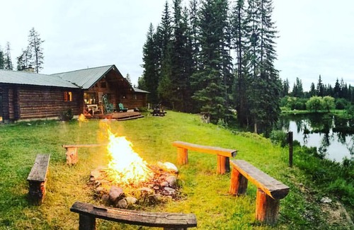 Condon Cabin | Log Cabin Getaway with Scenic Mountain Views in Montana’s Seeley-Swan Valley