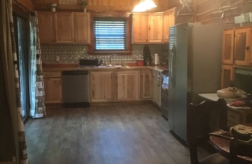 Ocklawaha Cabin | log cabin ,ocklawaha fl, close to ocala villages pet friendly ,lake Weir