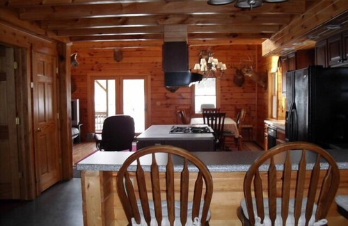 Candor Cabin | Log Cabin-Unique/Beautiful