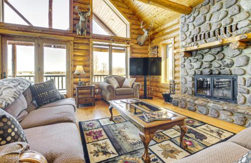 Abrams House | Log Home with Deck and Sunset Views 19 Mi to Oconto!