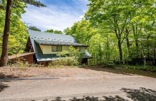 Nasu House | Log house with nature BBQ grill available Projector available Pets allowed 3 bedrooms Up to 3 parkin/Nasugun Tochigi