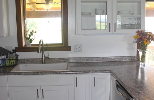 Broadway Ski Chalet | Log Inn to the Farm in the Heart of the Shenandoah Valley
