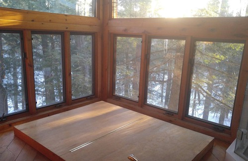Egremont House | Log style home 4 miles to Catamount with fitness room