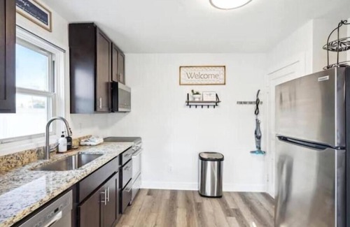 Frederick House | Logan's House - convenient, clean, comfortable & safe. Free EV charger onsite!