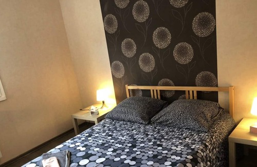 Decines-Charpieu Apartment | Logement 2 Chambres à Décine-charpieux Avec Balcon