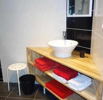 Rouille Apartment | Logement des pivoines