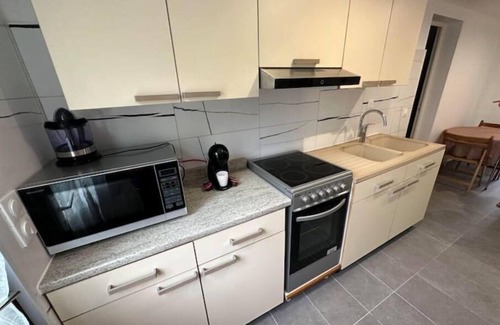Buchelay Apartment | Logement Entier : T2 Avec Jardin, Parking Privé