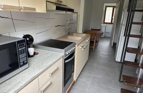 Buchelay Apartment | Logement Entier : T2 Avec Jardin, Parking Privé