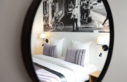 Corbas Hotel | Logis Cris Hôtel et Restaurant - Lyon Sud-Est