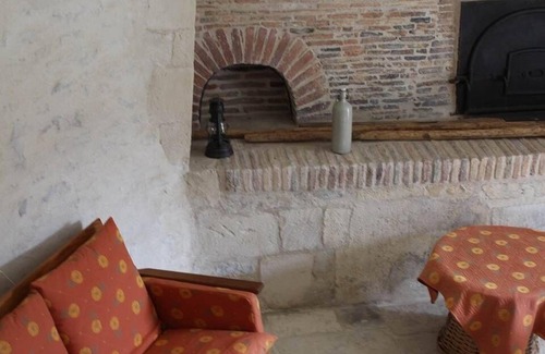 Paizay-Naudouin-Embourie House | Logis within the walls of the Château (Week-end)
